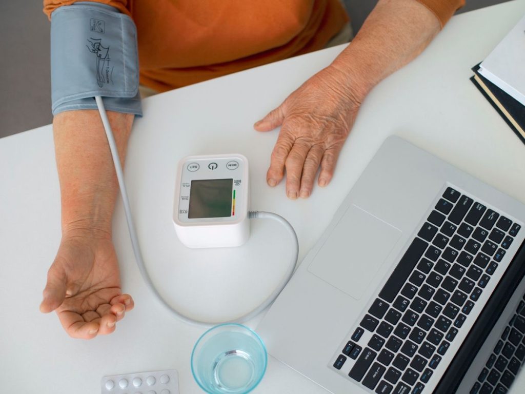 3 Ancaman Kesehatan yang Harus Anda Kendalikan Kolesterol, Hipertensi, dan Diabetes