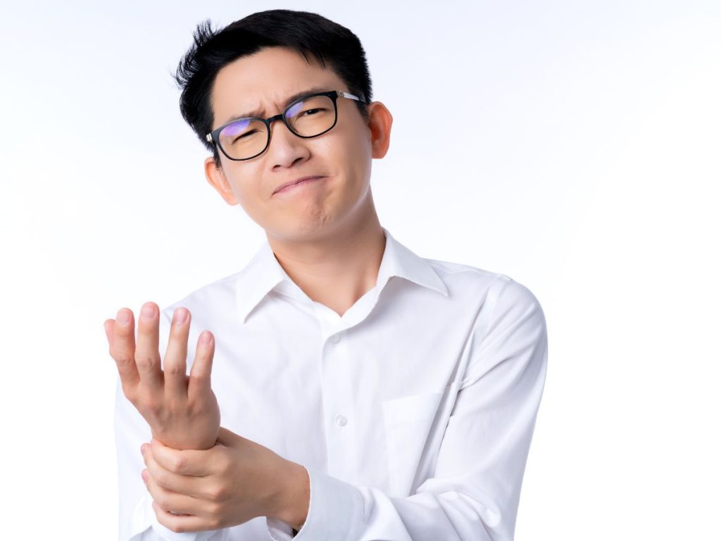 Sering Nyeri dan Kesemutan Setelah Kerja